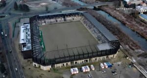 budowa stadionu miejskiego w Nowym Sączu, grudzień 2024, widok z lotu ptaka
