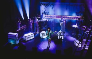 Natalia Kukulska w czasie występu w ramach Wiosennego Festiwalu Artystów Piosenki PAMIĘTAJCIE O OGRODACH 2025 w Nowym Sączu