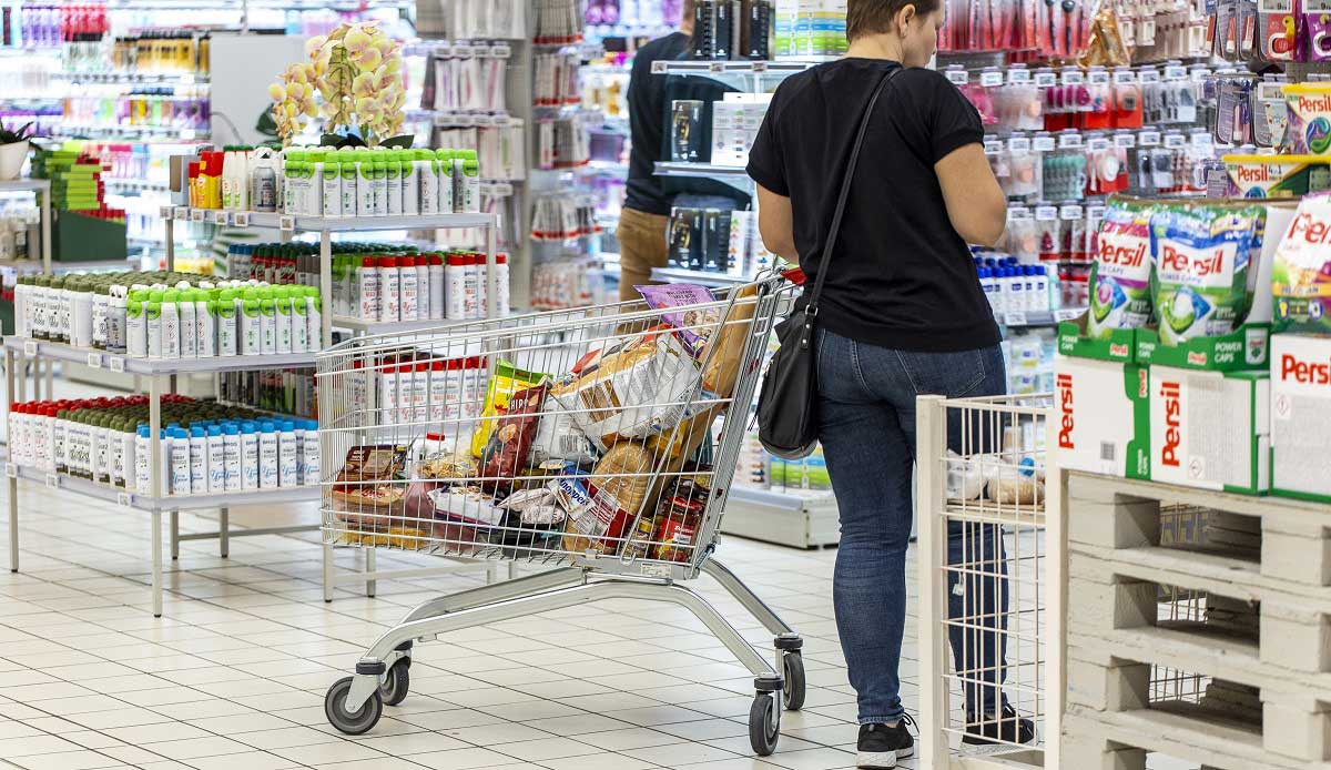 w lutym 2025 na pierwszej pozycji najmocniej drożejących kategorii widać artykuły tłuszczowe cena wzrosła 16,1% r/r