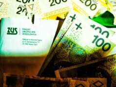 korespondencja z ZUS, wokół niej banknoty