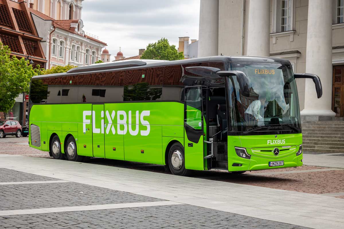 FlixBus promocyjne ceny na przejazdy z Krakowa. W czasie trwania promocji FlixBus z Krakowa realizuje ponad 140 kursów dziennie do ponad 250 miast.