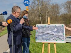 est decyzja ZRID dla nowego połączenia Starego Sącza Nowego Sącza - konferencja prasowa, marszałek Witold Kozłowski