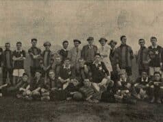 Fotografia uczestników meczu piłki nożnej „Grunwald-Czerwoni” i „Sandecja” Nowy Sącz. 10.09.1911 r