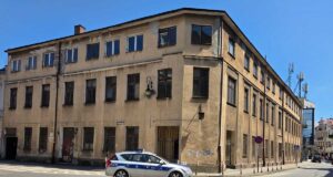 nieruchomości w centrum Nowego Sącza wystawione na sprzedaż - budynek po Policji, ul. Dunajewskiego 11