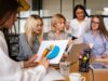 Studia marketingowe – jaką uczelnię wybrać? studia-online.pl