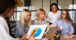 Studia marketingowe – jaką uczelnię wybrać? studia-online.pl