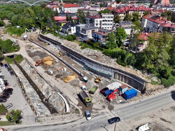 Budowa nowego układu komunikacyjnego w sąsiedztwie ul. Szwedzkiej i przystanku Nowy Sącz Miasto