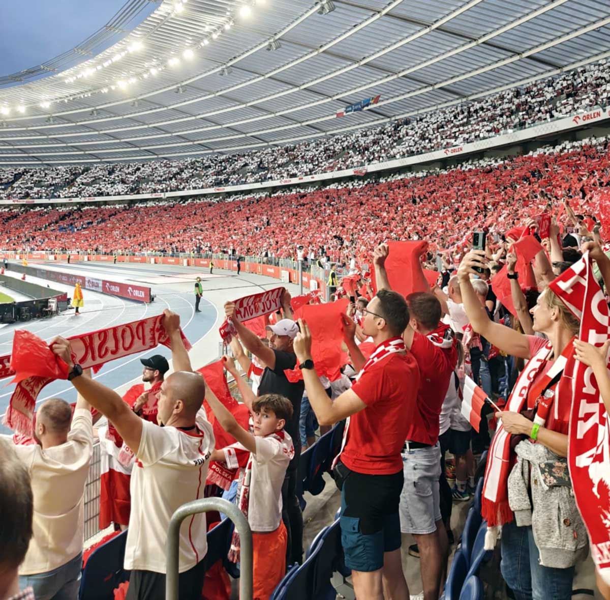 Ośrodek Kibice Razem Sandecja Nowy Sącz - wyjazd na mecz Polska - Mołdawia