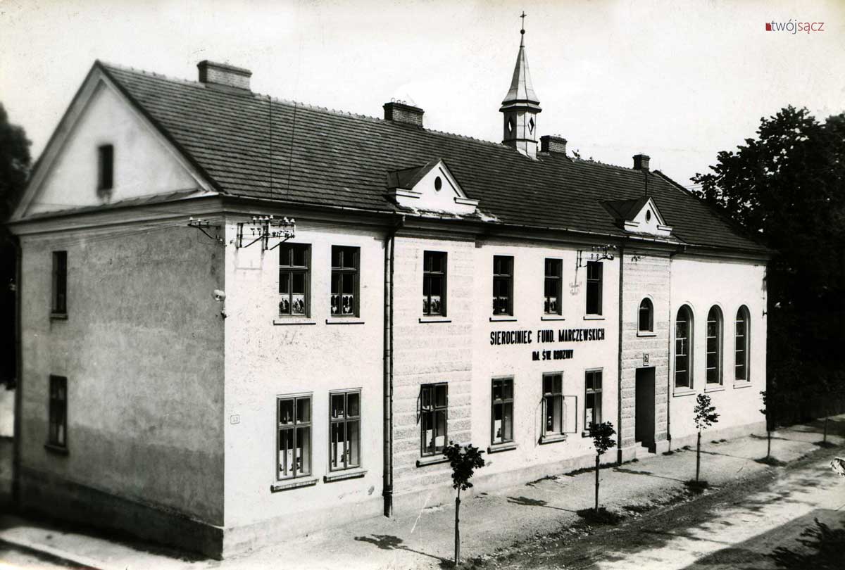 Felicjanki Nowy Sącz. Dom zakonny i ośrodek wychowawczy przy ul. Długosza, lata 30.