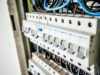 Jak dobierać przewody, obwody, zabezpieczenia oraz jak zadbać o estetykę i trwałość instalacji elektrycznej