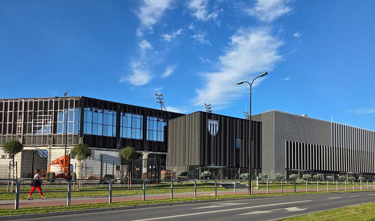 stadion miejski w Nowym Sączu w budowie, lipiec 2025