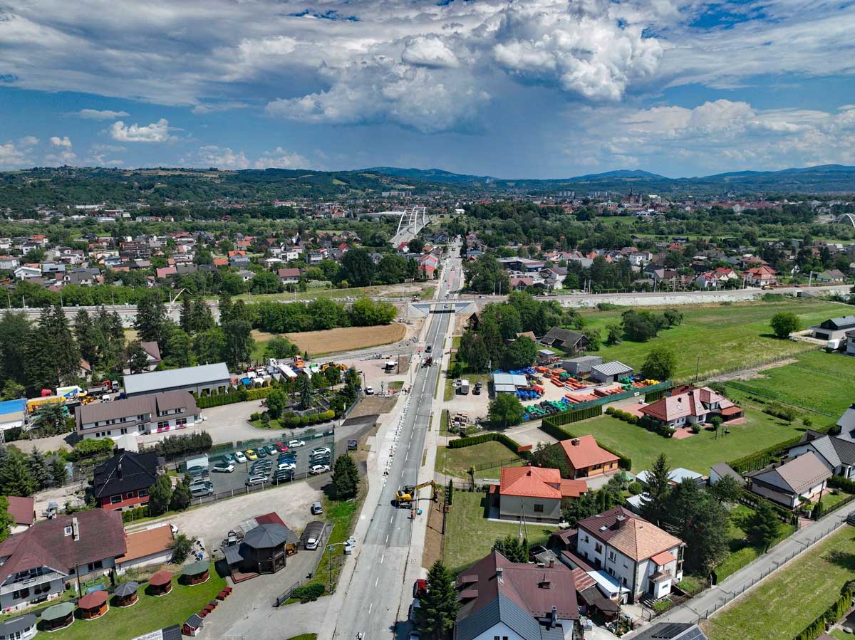 ulica Krakowska Nowy Sącz, widok w stronę centrum miasta