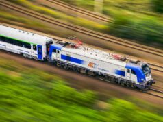 Pociąg PKP IC i lokomotywa Griffin