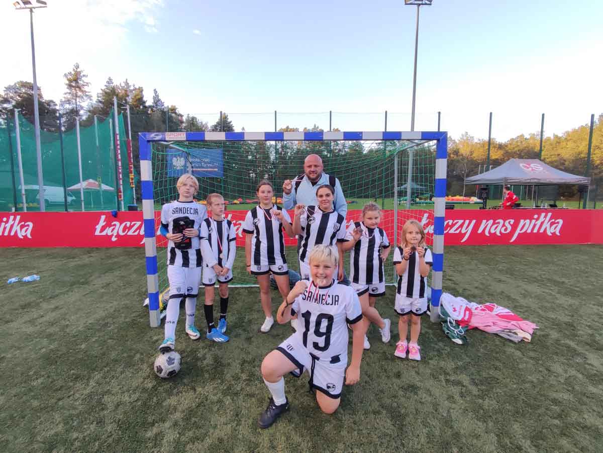 XII turniej Ośrodków Kibice Razem w Spale - reprezentacja Ośrodka Kibice Razem Sandecja Nowy Sącz