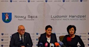 kto kieruje Nowym Sączem - konferencja w nowosądeckim ratuszu