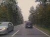 jesień na drogach - policjanci przypominają podstawowe zasady bezpieczeństwa