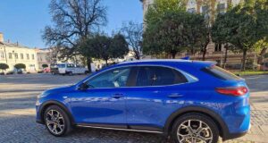 Powłoka ceramiczna czy polimerowa na Twoim samochodzie? Jak zabezpieczyć lakier i gdzie szukać sprawdzonego Auto Spa w Nowym Sączu? Powłoka ceramiczna czy polimerowa na Twoim samochodzie.