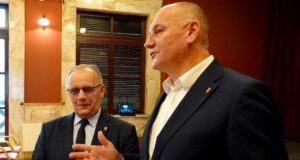 Pierwsze posiedzenie Nowosądeckiego Klubu Biznesu z inicjatywy starosty nowosądeckiego Tadeusza Zaremby powstał Nowosądecki Klub Biznesu