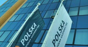 „Budowa gazociągu wysokiego ciśnienia w Nowym Sączu relacji Piątkowa – Biegonice” - Polska Spółka Gazownictwa, windery z logo