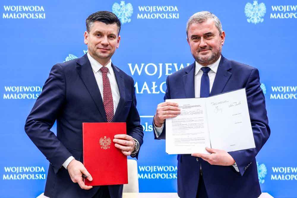 umowa dofinansowanie mostu na Dunajcu w Nowym Sączu i nowej drogi - Łukasz Smółka, Stanisław Bukowiec