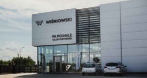 Zamów teraz w promocyjnej cenie produkty Wiśniowski, odbierz na wiosnę! 30 lat Grupy Podhale salon wystawowy marki Wiśniowski - Grupa Podhale