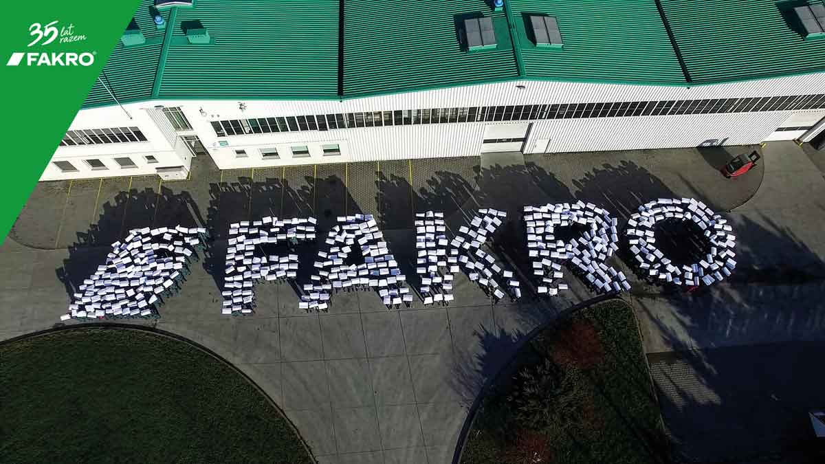 35. lat Fakro