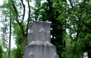 Lwowski rektor z sądeckimi korzeniami – Maurycy Kabat Grób Maurycego Kabata