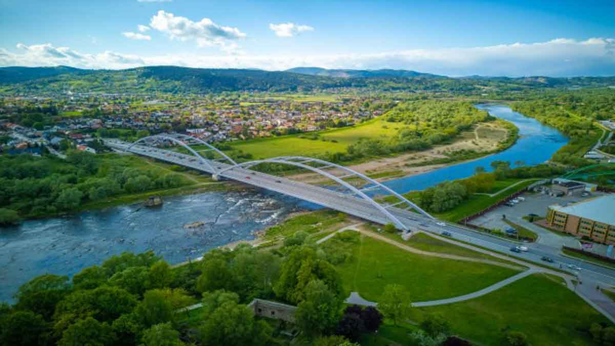 mieszkania w Nowym Sączu na sprzedaż - most na Dunajcu widok ogólny