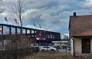 ile kosztuje utrzymanie stadionu miejskiego w Nowym Sączu