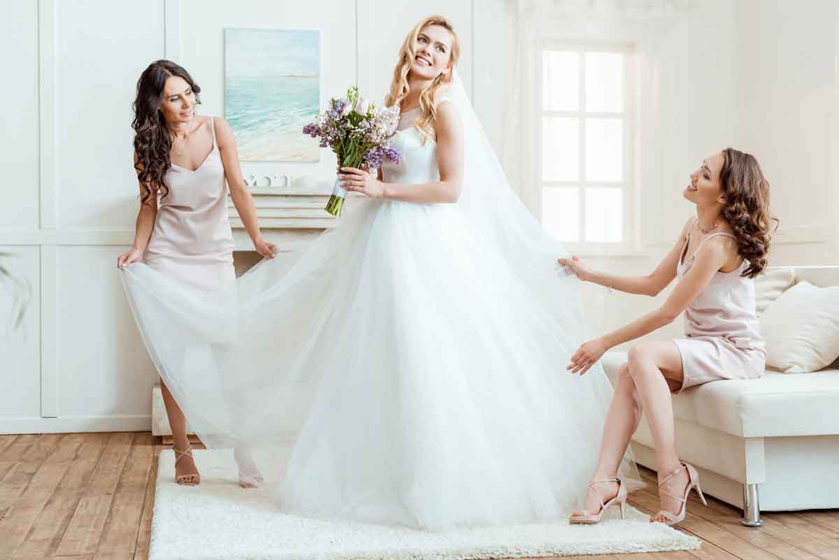 sala weselna Kraków na wedding.pl. panna młoda i druhny