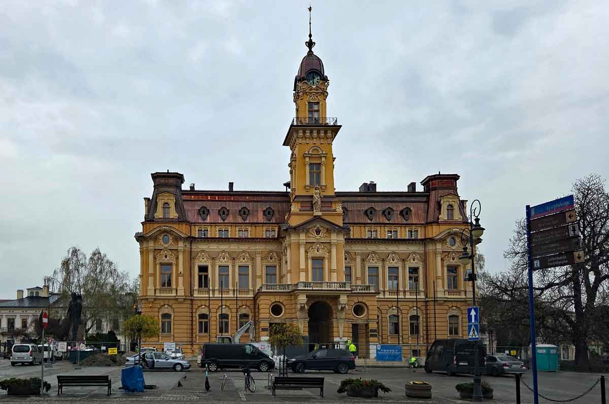 jakie koszty remontu ratusza w Nowym Sączu?