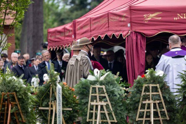 pogrzeb Krzysztofa Pawłowskiego, cmentarz komunalny w Nowym Sączu