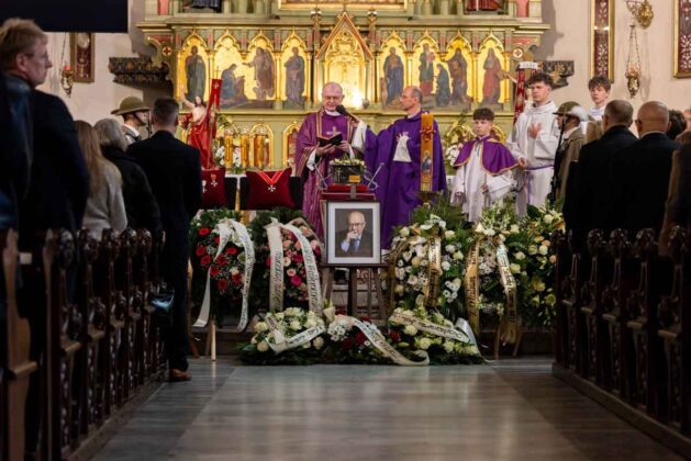 kości&oacute;ł Ducha Świętego w Nowym Sączu, Msza Żałobna przed pogrzebem Krzysztofa Pawłowskiego