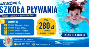 Wakacyjna Szkoła Plywania na basenie w Chełmcu