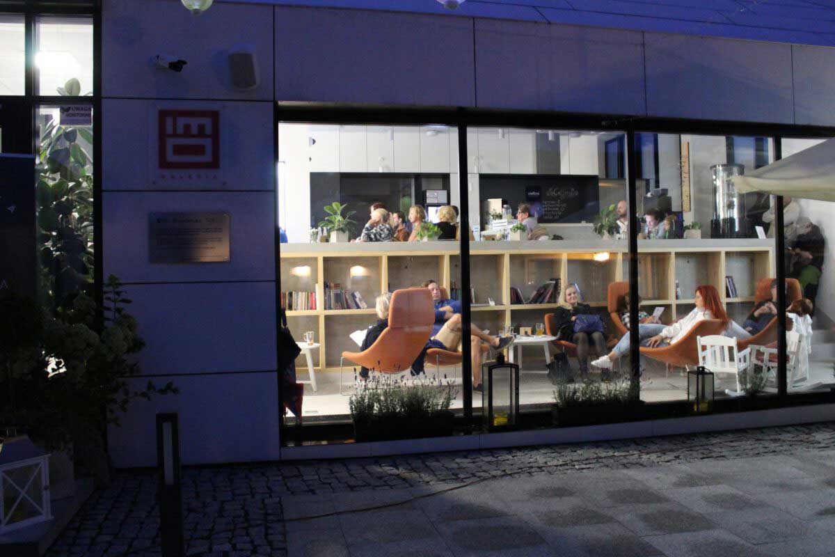 Frida Art Cafe - wnętrze