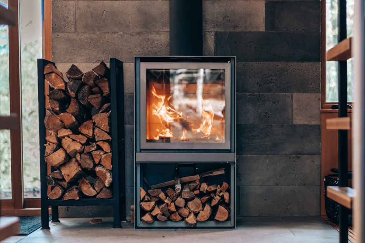 Piecyk wolnostojący jako element aranżacji wnętrz - Defro Home