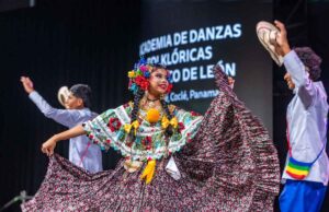ACADEMIA DE DANZAS FOLKLORICAS FRANCISCO DE LEON na festiwalu Święto Dzieci Gór 2026
