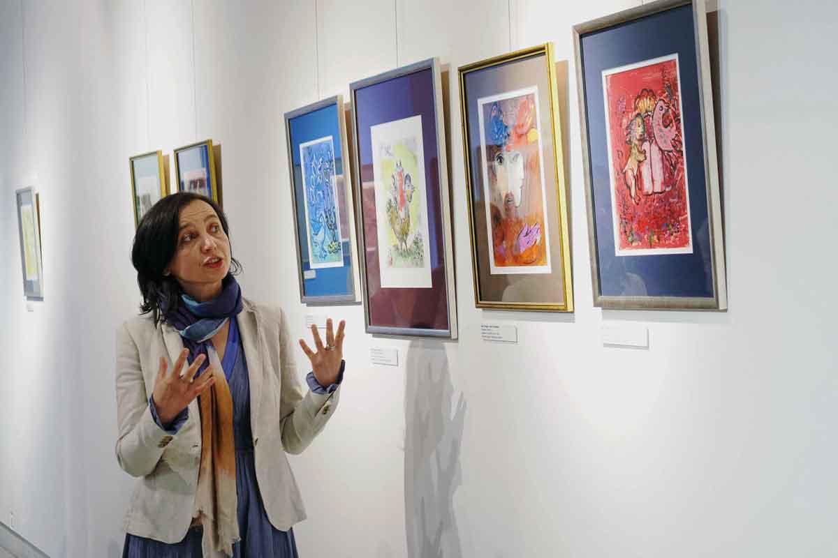 Agnieszka Tes, kurator wystawy „Wyśniłem swoje życie - Marc Chagall grafika” w Starym Sączu