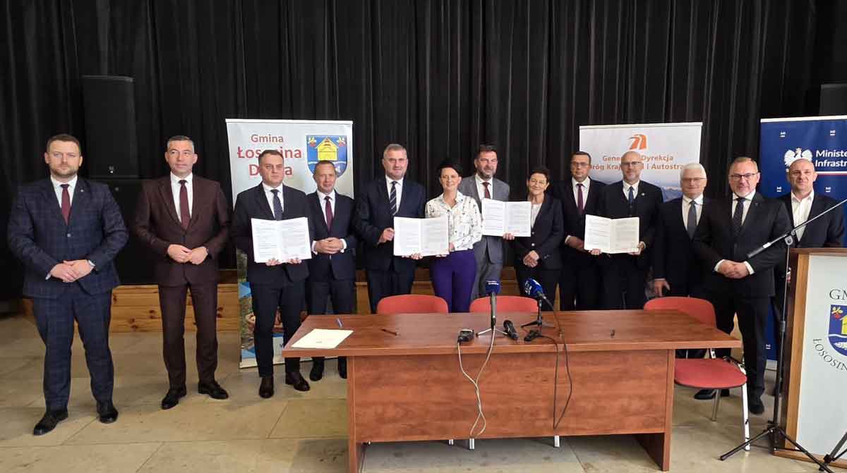 Sądeczanka - koncepcje programowe - podpisanie umów w Łososinie Dolnej