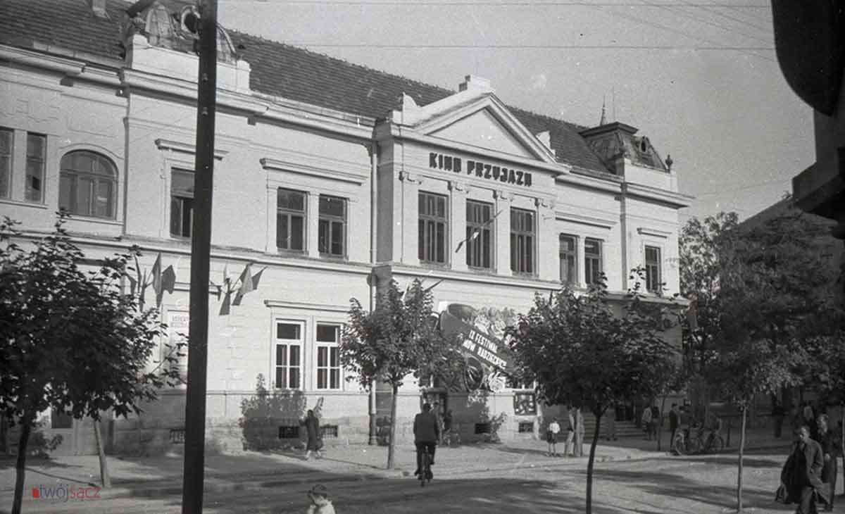 Kino Przyjaźń w Nowym Sączu (dziś Sokół)
