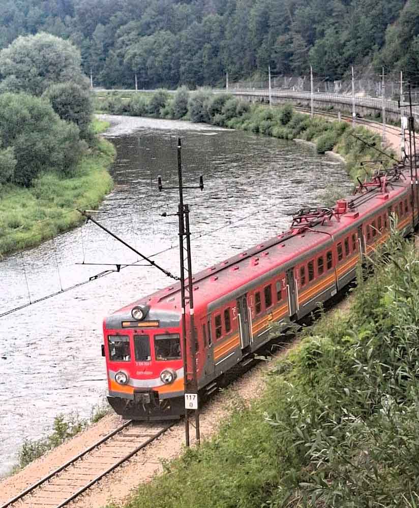EZT EN57 na linii nr 96 w Wierchomli