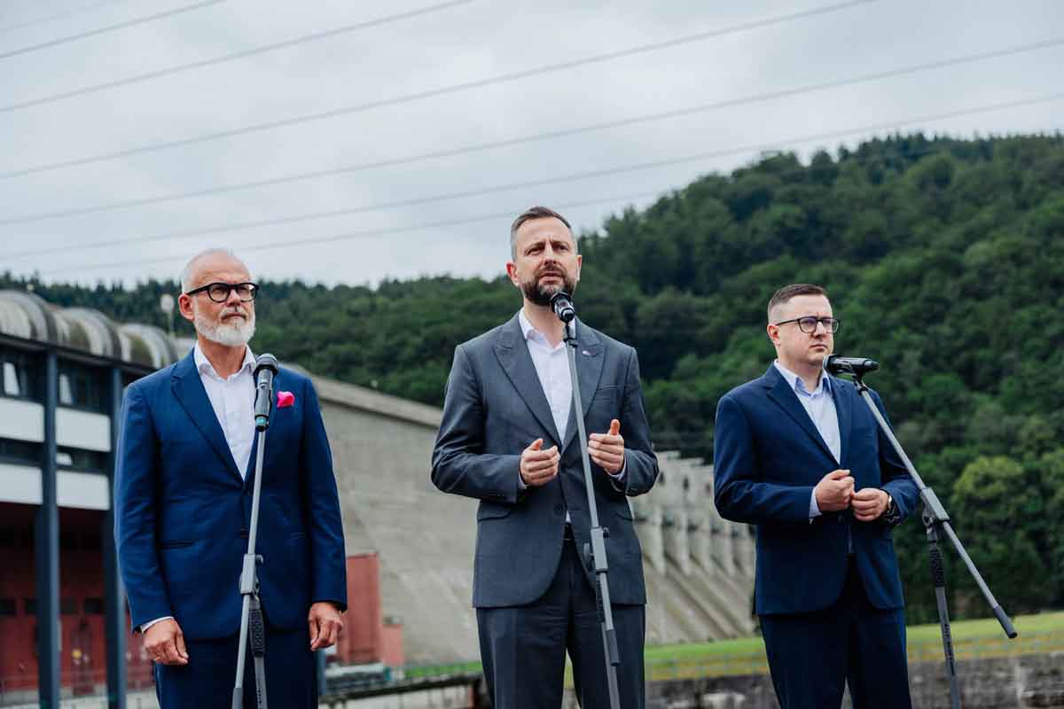 13 lipca w Rożnowie podpisano list intencyjny dotyczący strategicznej współpracy na rzecz rozwoju wielkoskalowego magazynowania energii w Polsce - konferencja