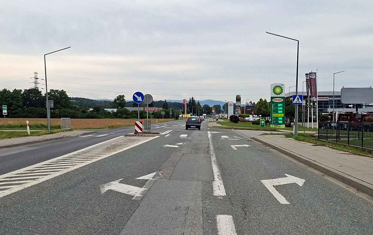remont drogi Wielogłowy - Wielopole. DK75