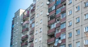 Podział majątku po rozwodzie. Co należy do majątku wspólnego, a co pozostaje własnością małżonka? rozwód podział majątku. Kancelaria Adwokacką Adwokat Małgorzata Michalik w Nowym Sączu. blok mieszkalny