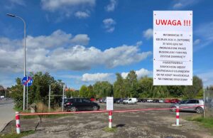 parking Bulwar Narwiku Nowy Sącz, koło szpitala, zamknięty w związku z przebudową