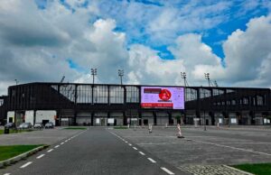 Jest koncepcja wysokich opłat za parking przy miejskim stadionie w dzień meczowy parking przy stadionie miejskim w Nowym Sączu wciąż nie ma dzierżawcy