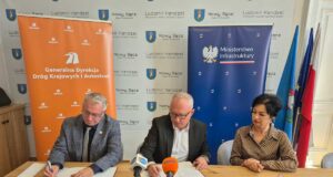 Miasto podpisało z GDDKiA porozumienie w sprawie przygotowania dokumentacji miejskiego odcinka Sądeczanki GDDKiA oraz Miasto Nowy Sącz podpisały porozumienie dotyczące współfinansowania dokumentacji Sądeczanki na miejskim odcinku. Robert Jakubiak, Ludomir Handzel, Renata Seruga-Tokarz
