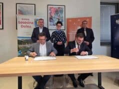 W Łososinie Dolnej GDDKiA podpisała z firmą Protechnicon umowę na analizę możliwości zmiany przebiegu Sądeczanki na odcinku Łososina Dolna – Tęgoborze