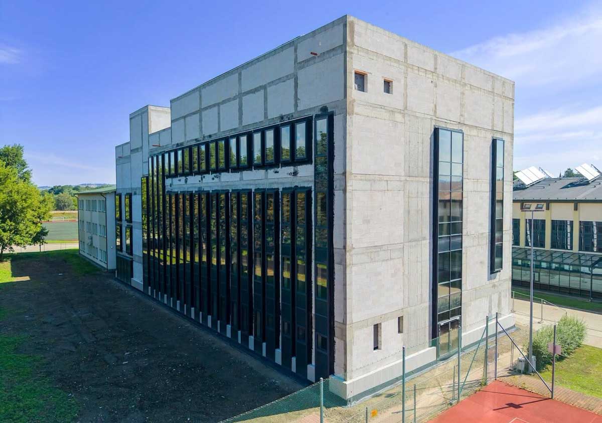 budynek dla Wydziału Lekarskiego i Nauk o Zdrowiu ANS w Nowym Sączu, kampus ul. Kościuszki. wkrótce lista studentów kierunku lekarskiego ma 2026/2027
