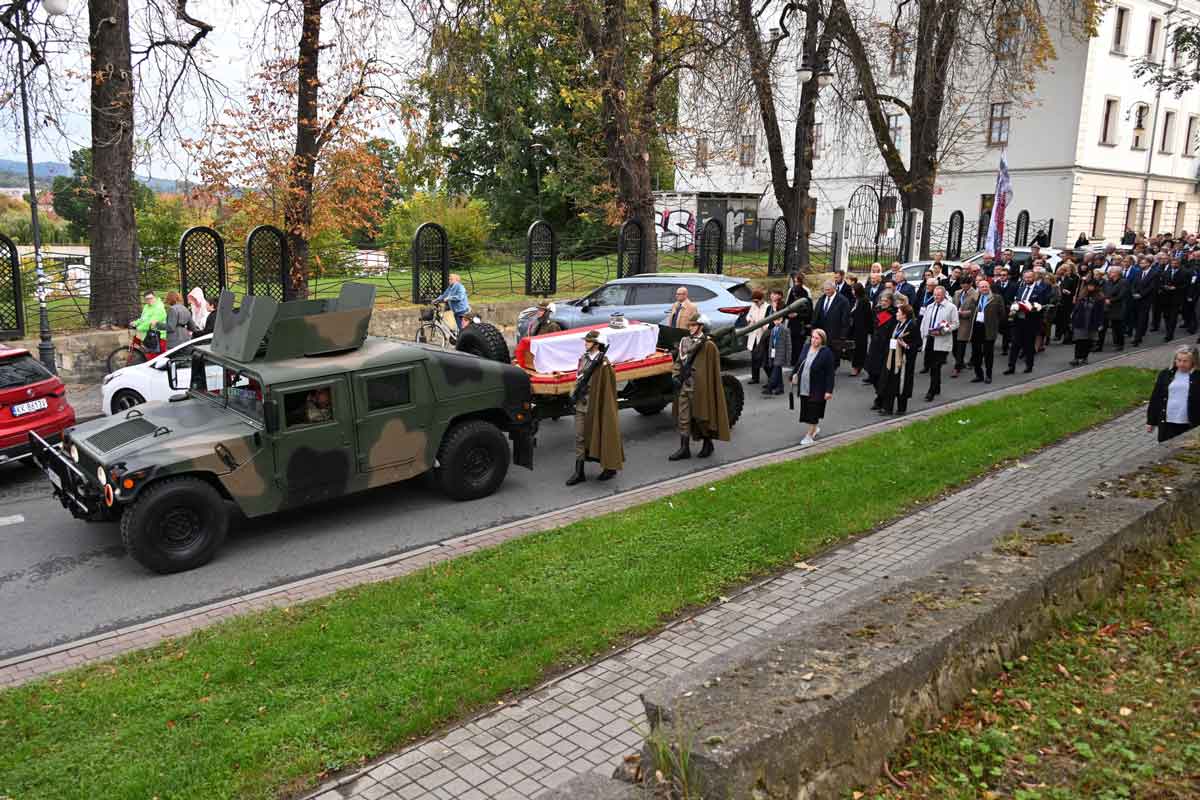 Pogrzeb generała Józefa Gizy - kondukt